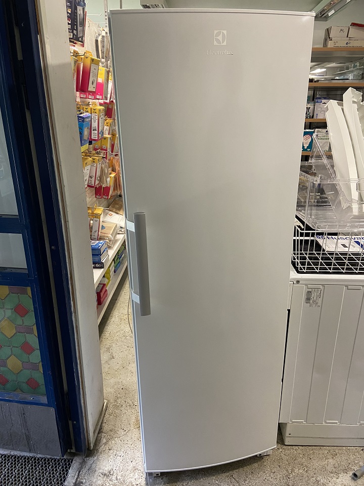 Jääkaapit/pakastimet, Electrolux jääviileäkaappi