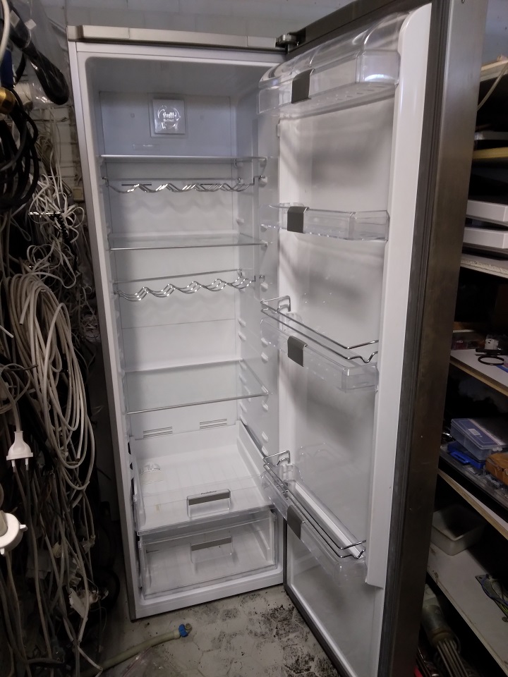 Jääkaapit/pakastimet, Gram rosterinen jääkaappi