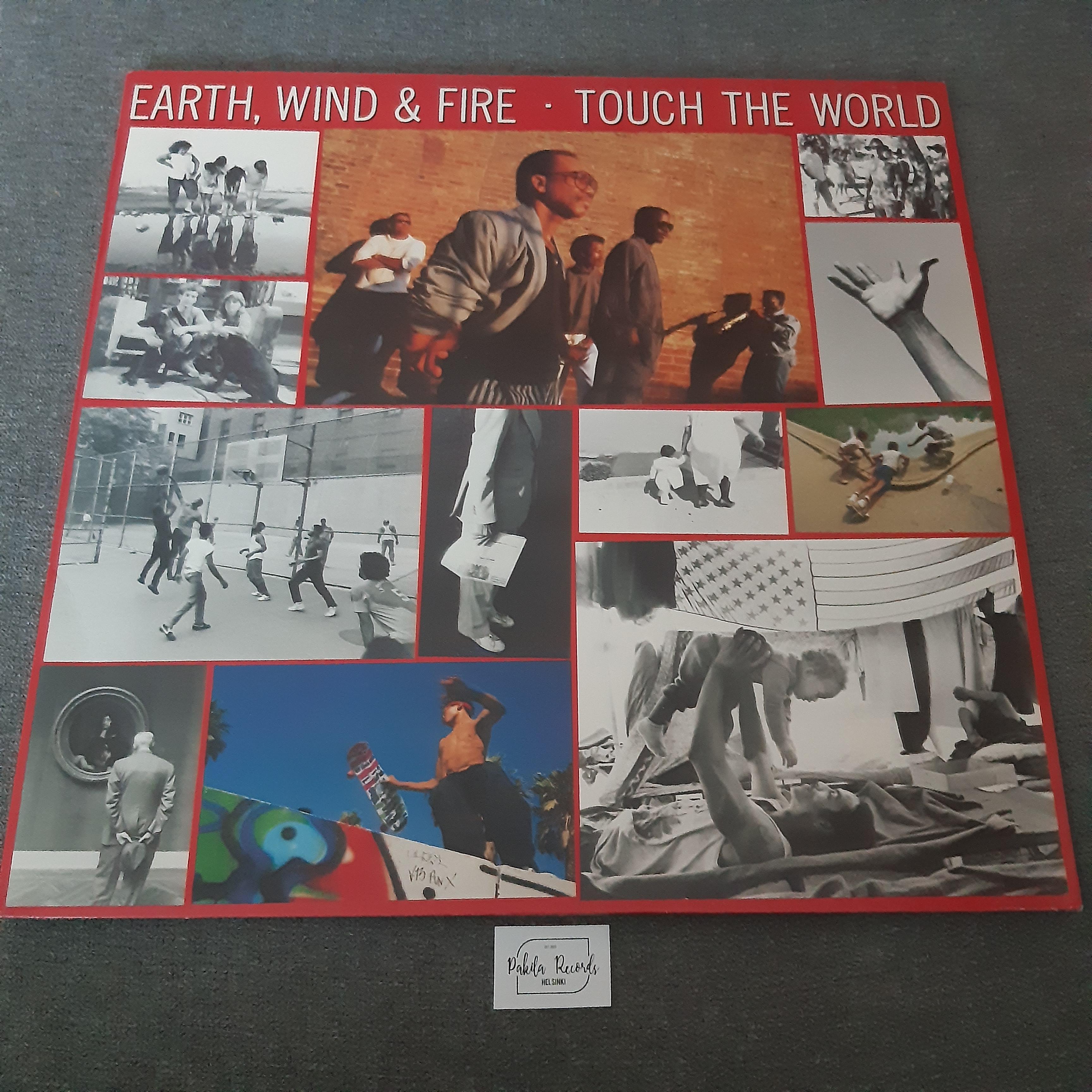 Earth, Wind & Fire - Touch The World - LP (käytetty)