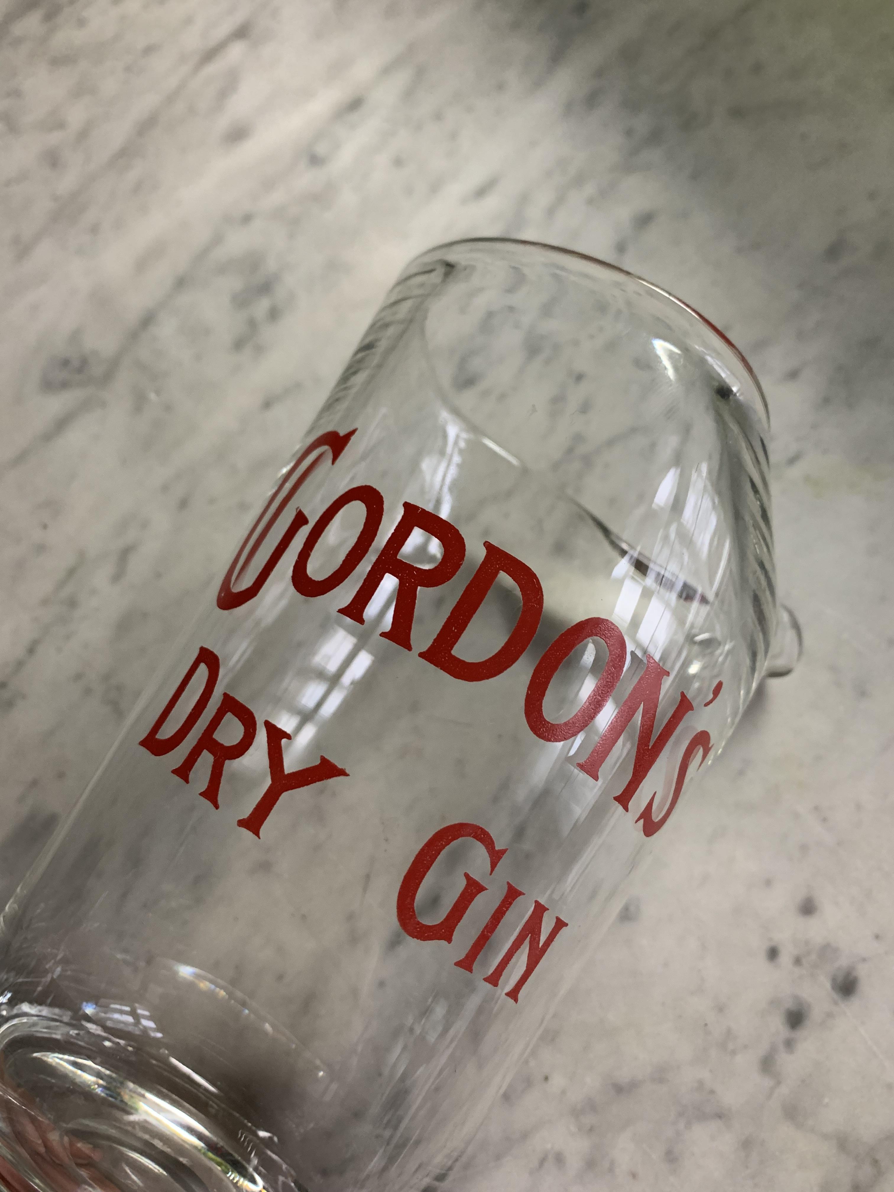 Kannu Gordons dry gin, lasia