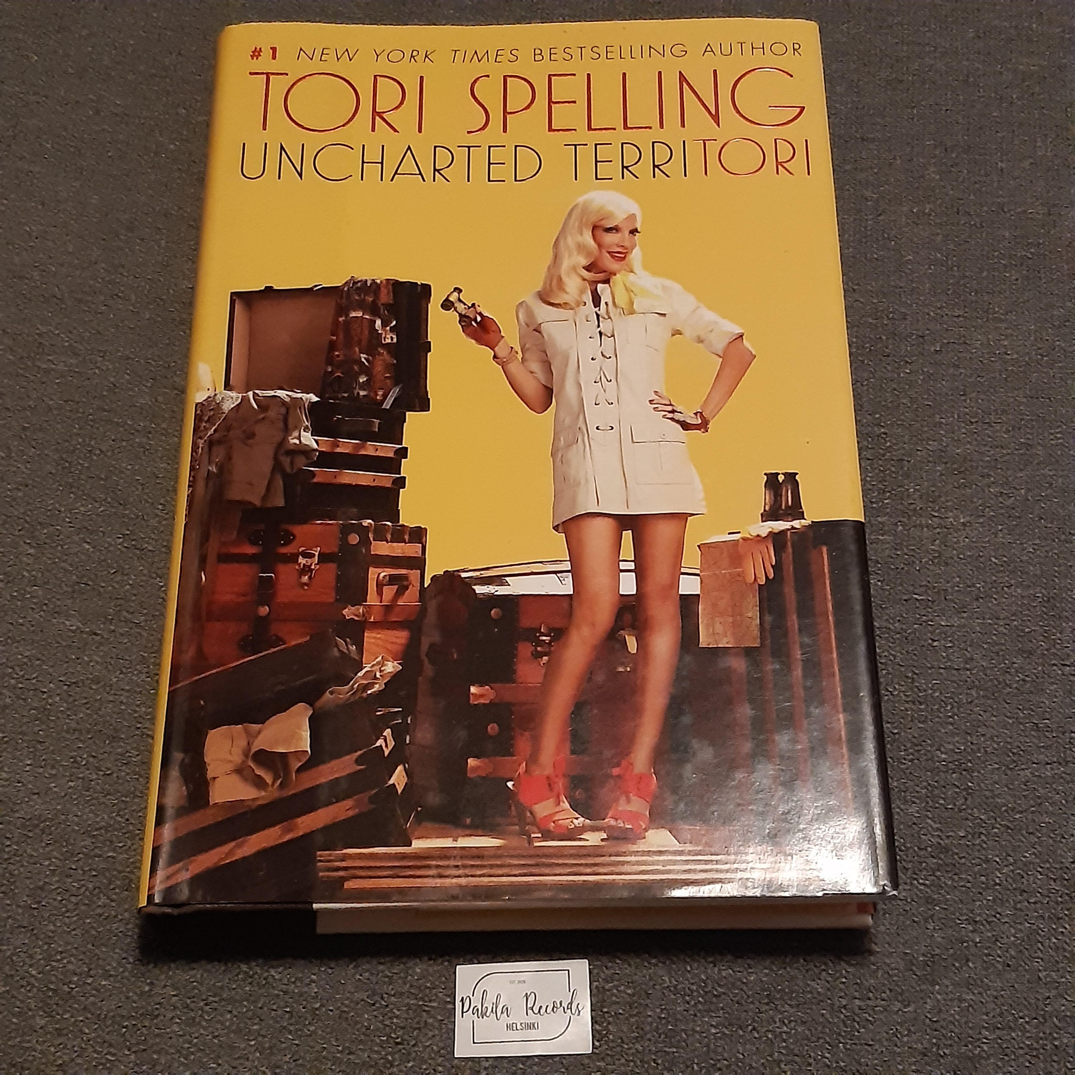 Tori Spelling, Uncharted Territori - Kirja (käytetty)