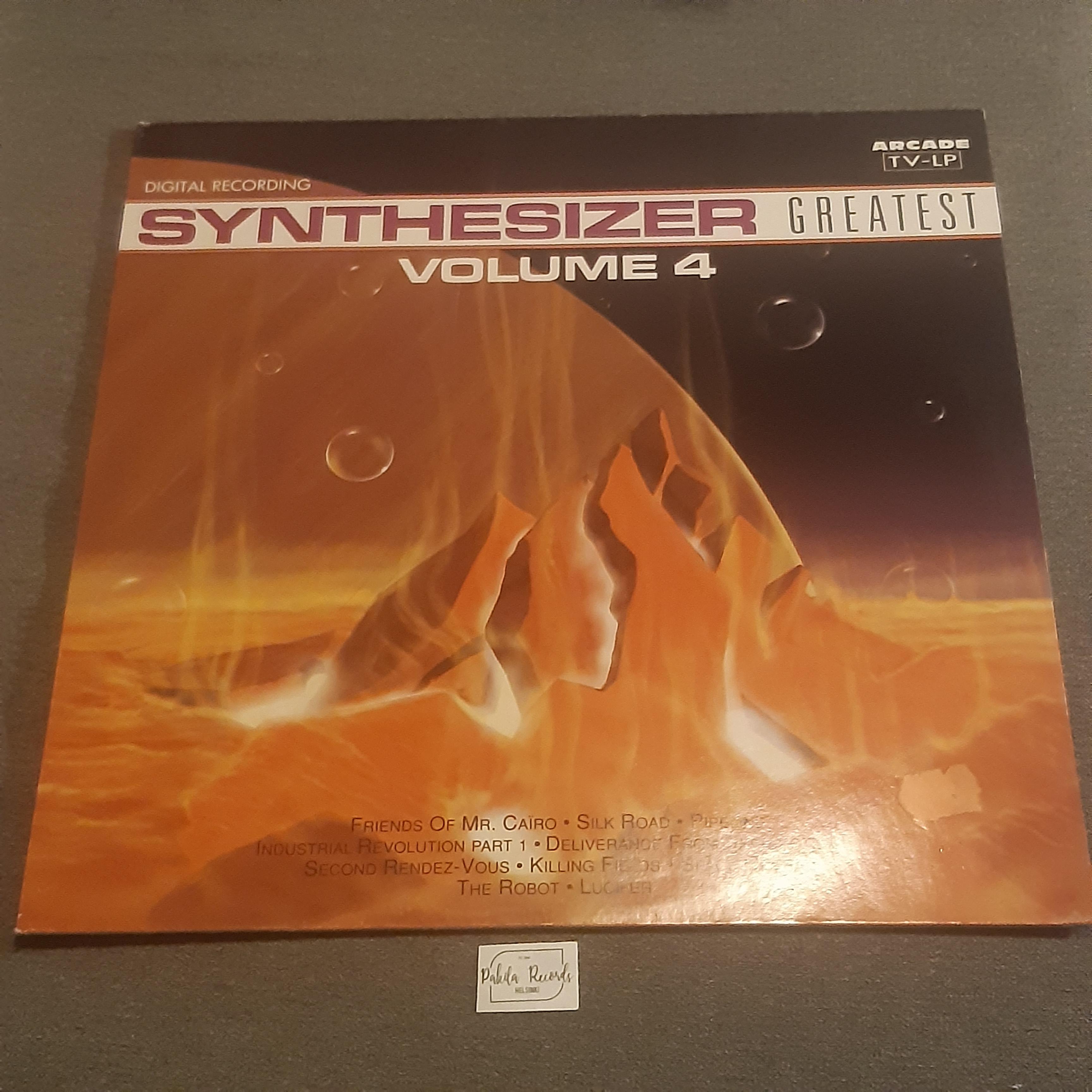 Synthesizer Greatest Volume 4 - LP (käytetty)