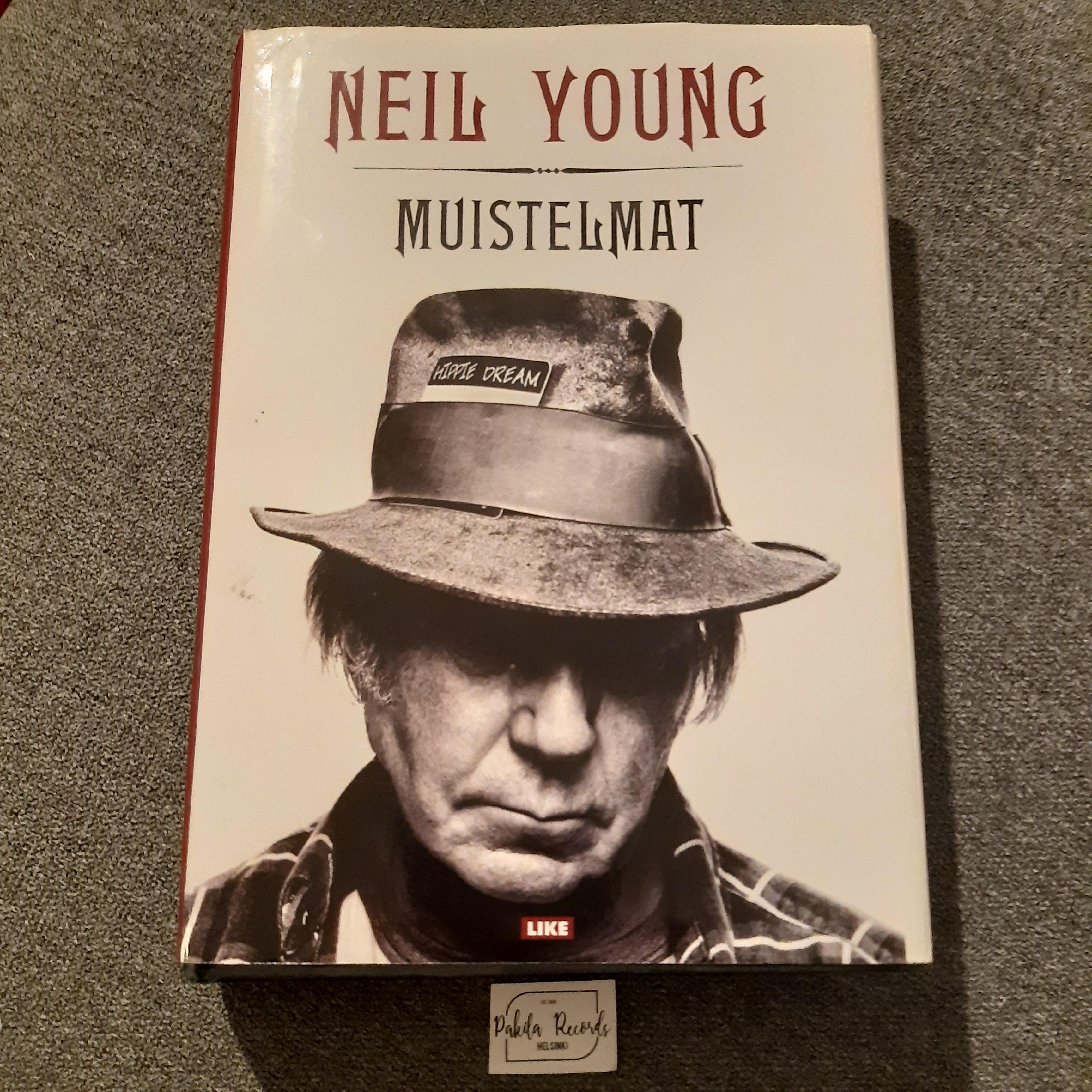 Neil Young - Muistelmat - Kirja (käytetty)