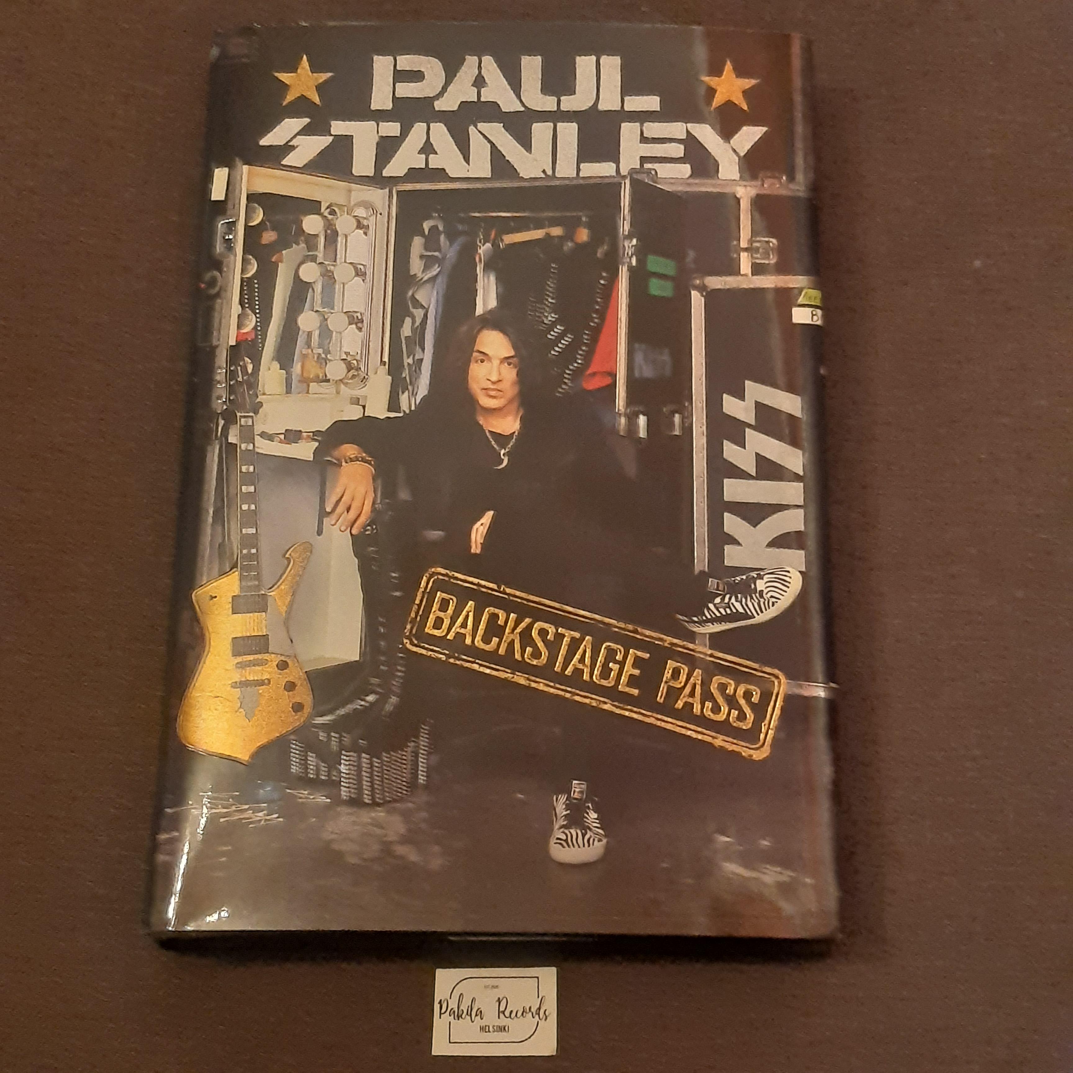 Paul Stanley, Backstage Pass - Kirja (käytetty)