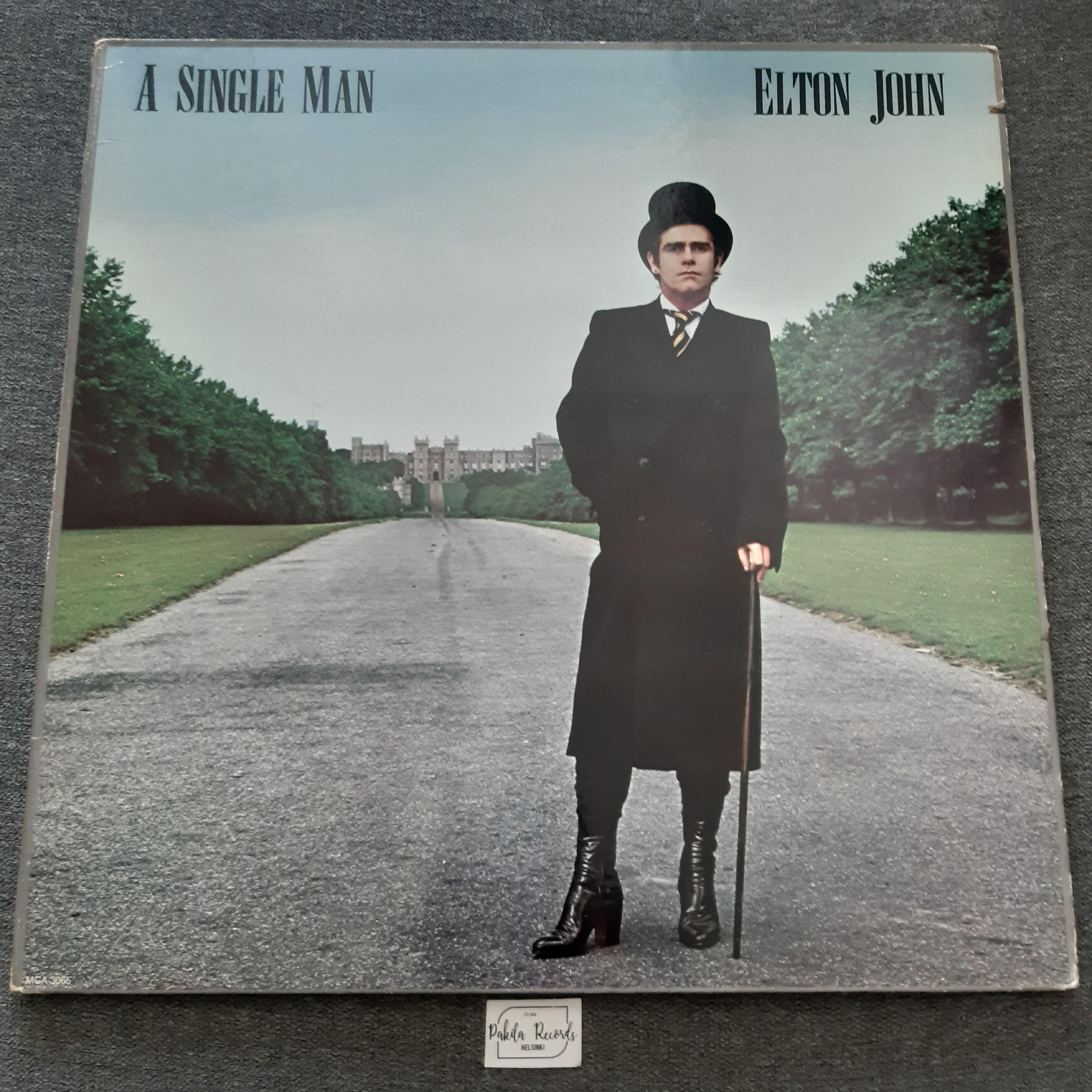 Elton John - A Single Man - LP (käytetty)