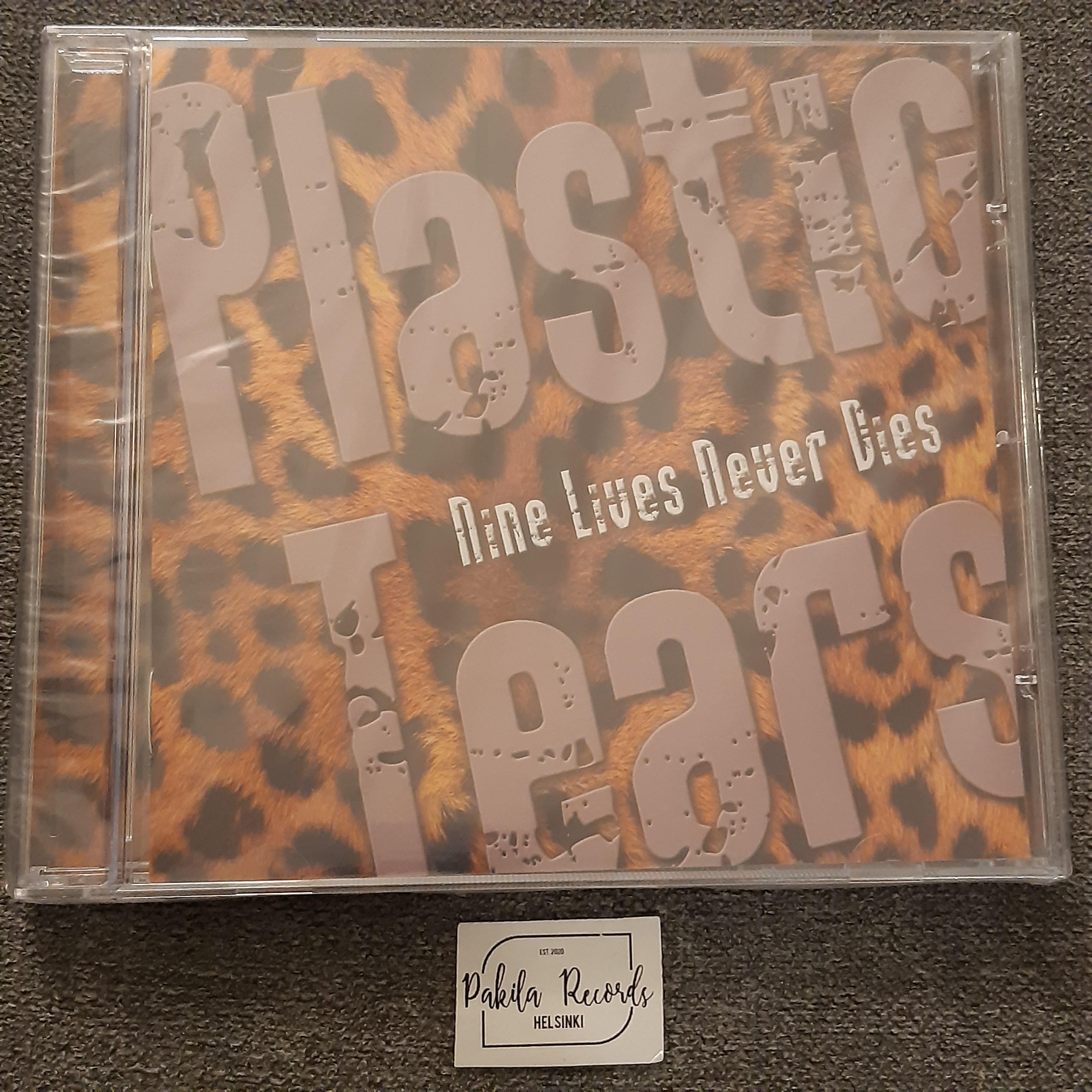 Plastic Tears - Nine Lives Never Dies - CD (käytetty)