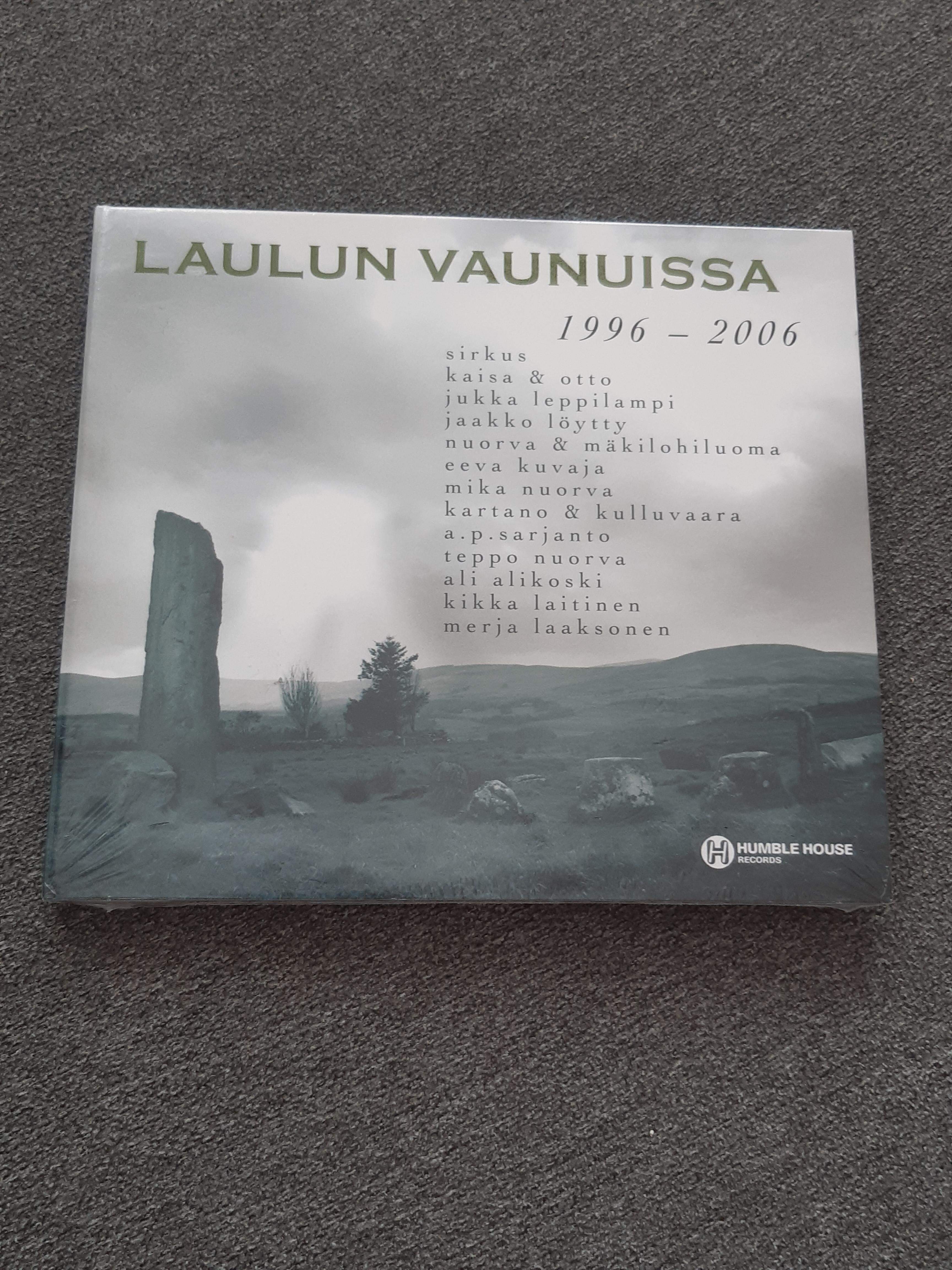 Laulun vaunuissa 1996-2006 - CD (uusi)