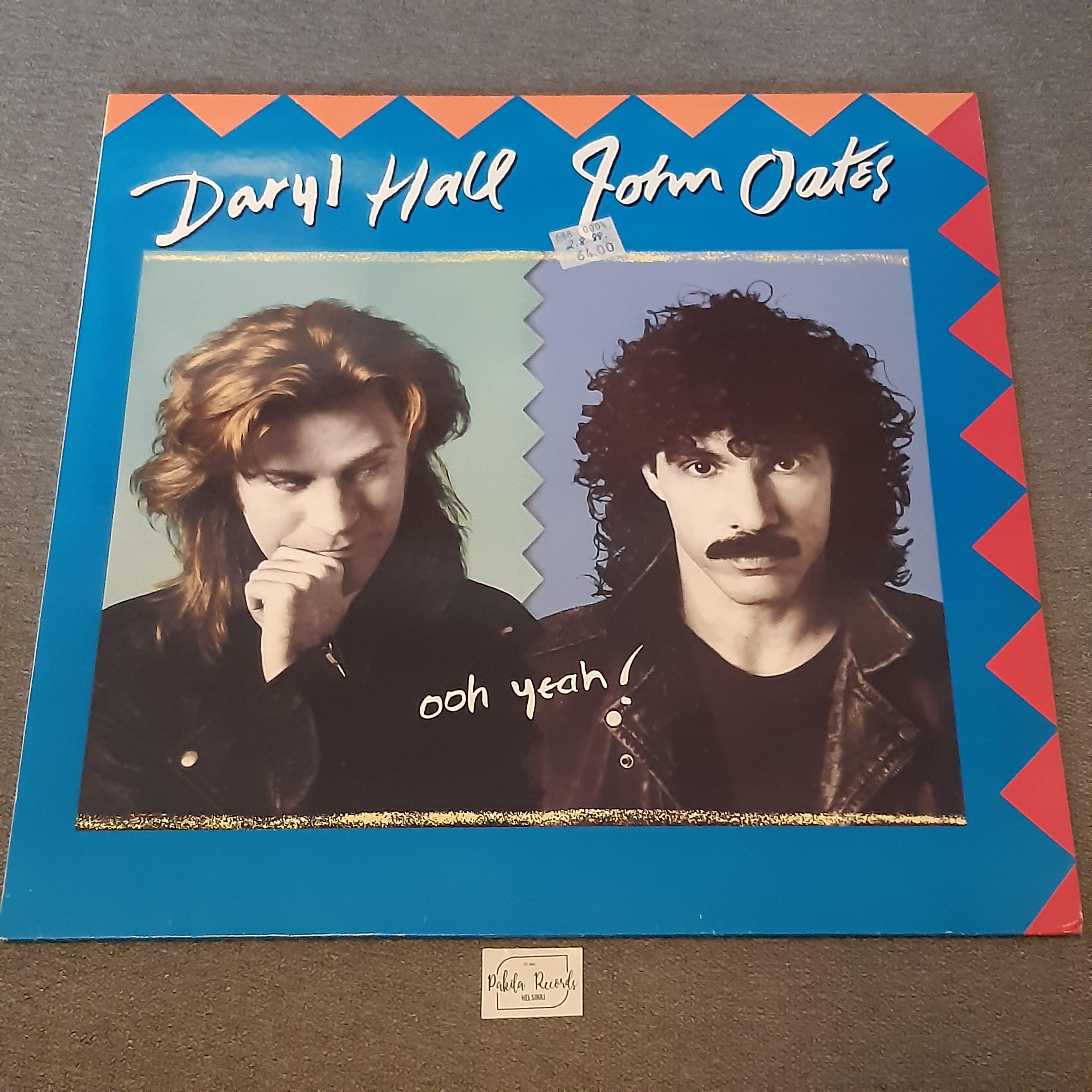 Daryl Hall & John Oates - Ooh Yeah! - LP (käytetty)