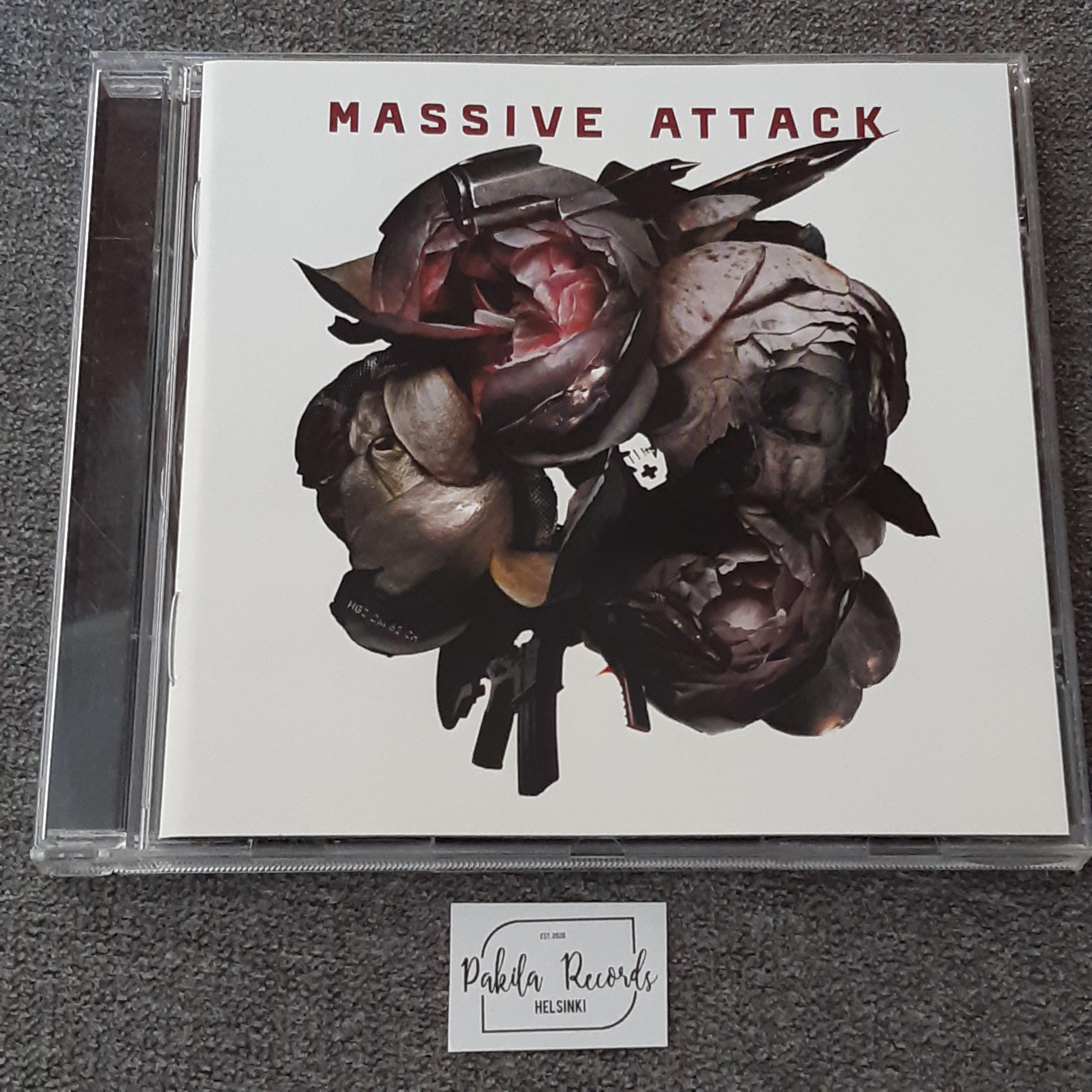 Massive Attack - Collected - CD (käytetty)