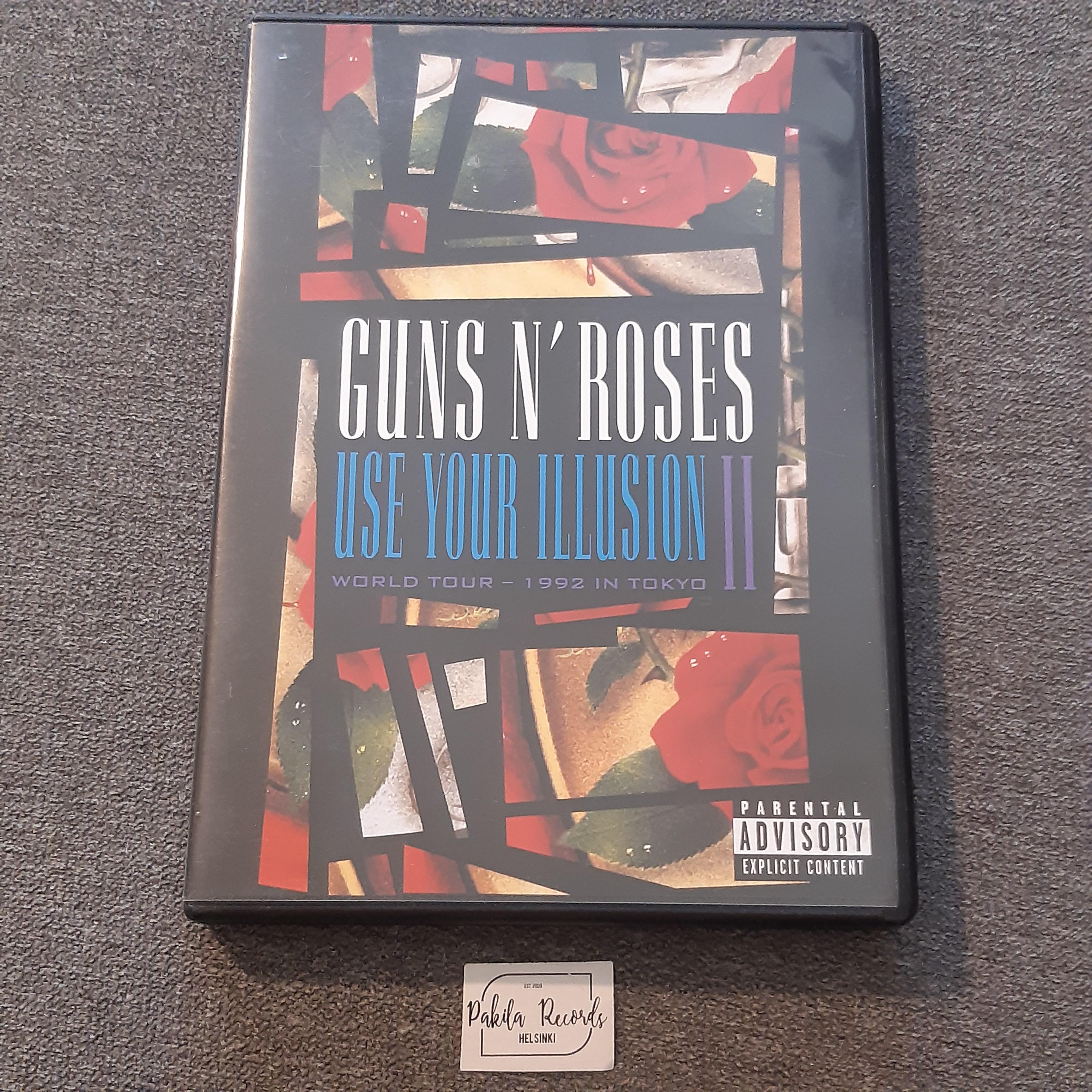 Guns N' Roses - Use Your Illusion II, World Tour 1992 In Tokyo - DVD (käytetty)