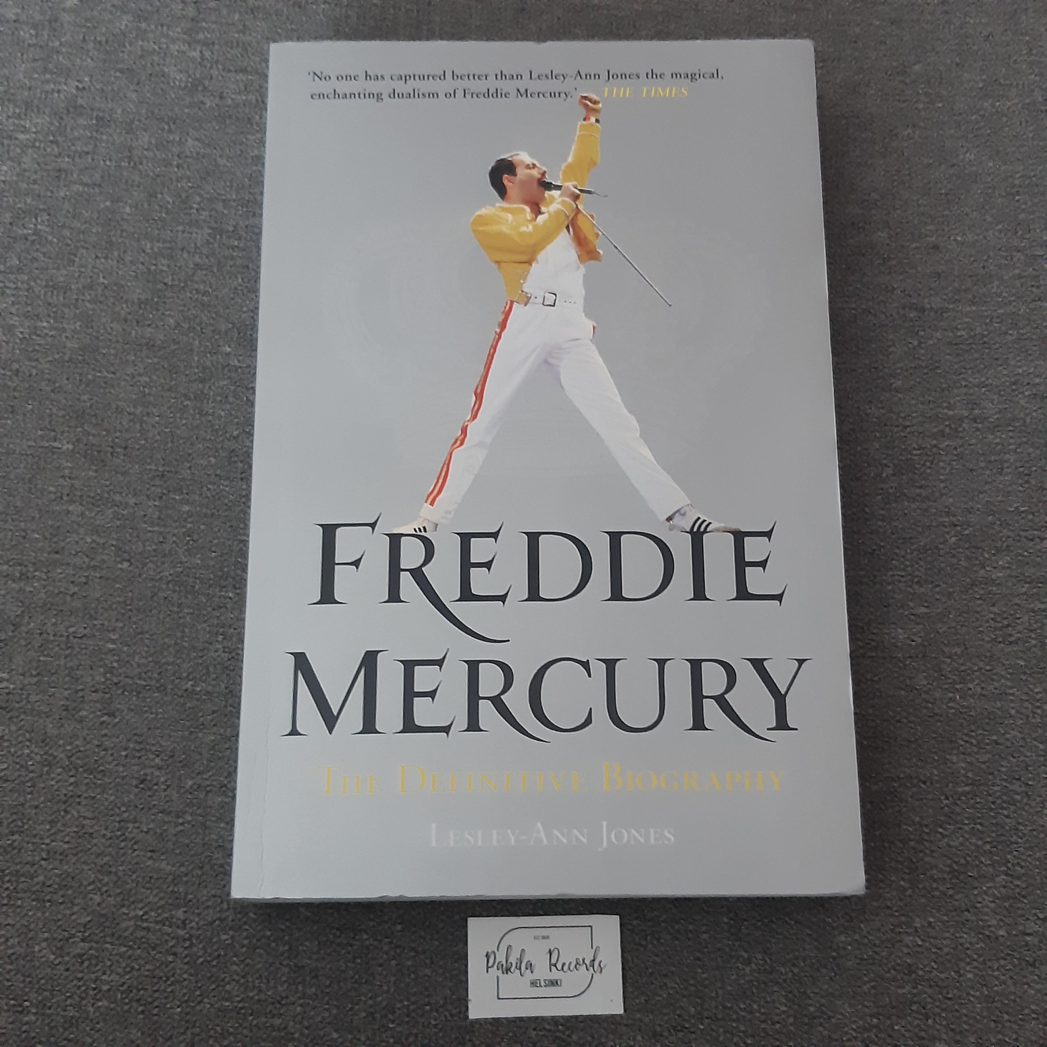Freddie Mercury, The Definitive Biography - Lesley-Ann Jones - Kirja (käytetty)